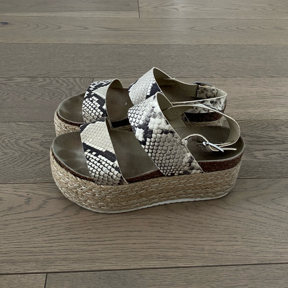 Steve Madden Platform Sandal